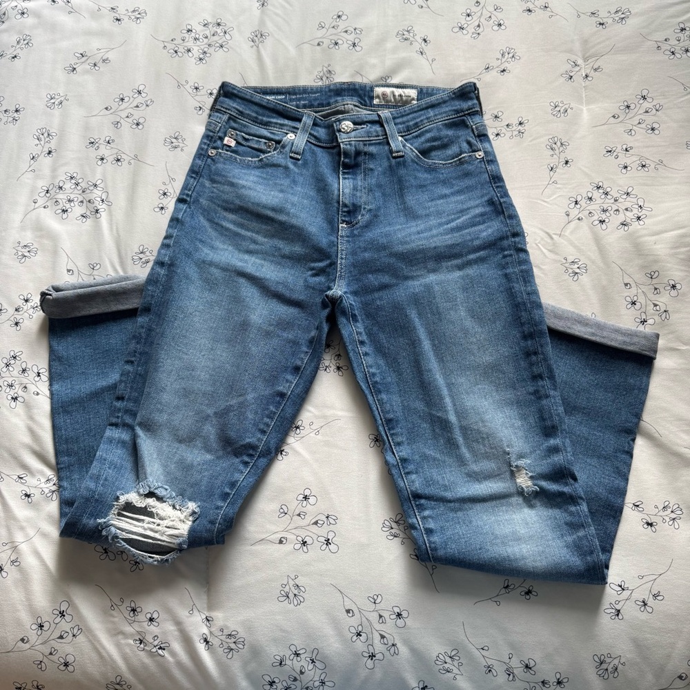 AG distressed Mari Crop